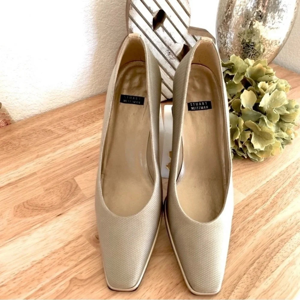 Stuart Weitzman Tan Champagne Gold Classy Cordine Toe Heels Pumps Size 6.5